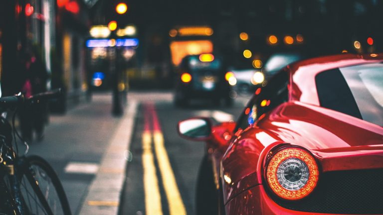 Ultimate Cars Wrocław – profesjonalne woskowanie auta i zabezpieczenie lakieru